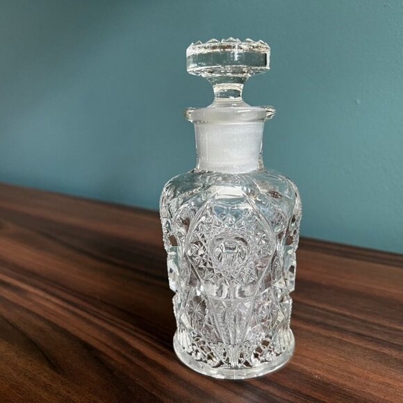 Antique 1915 Perfume Bottle Decanter Cut & Etched Glass Martec Mekee Brothers - Picture 3 of 16